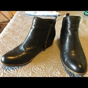 Lucky Brand Basel Flat Bootie - size 8.5